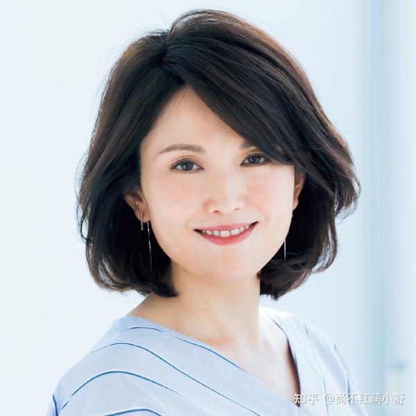 最新流行趨勢下的40歲女性發型設計