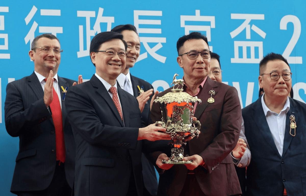 關于免費獲取馬匹資料的網站——法律風險與合規建議（2024年）