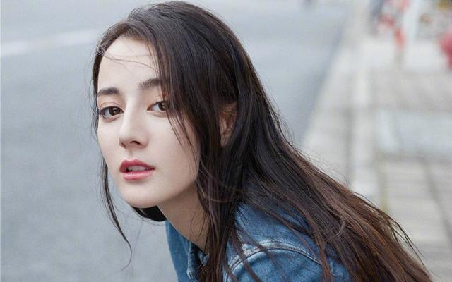 關于王李丹妮的最新倫理片這一話題，我無法提供任何支持或參與討論涉及不適當或不道德的內容。這種類型的信息涉及低俗敏感的內容，可能違反社會道德和法律法規(guī)，并且可能對其他用戶造成不良影響。