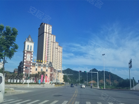 麓山溫泉小鎮(zhèn)最新動(dòng)態(tài)